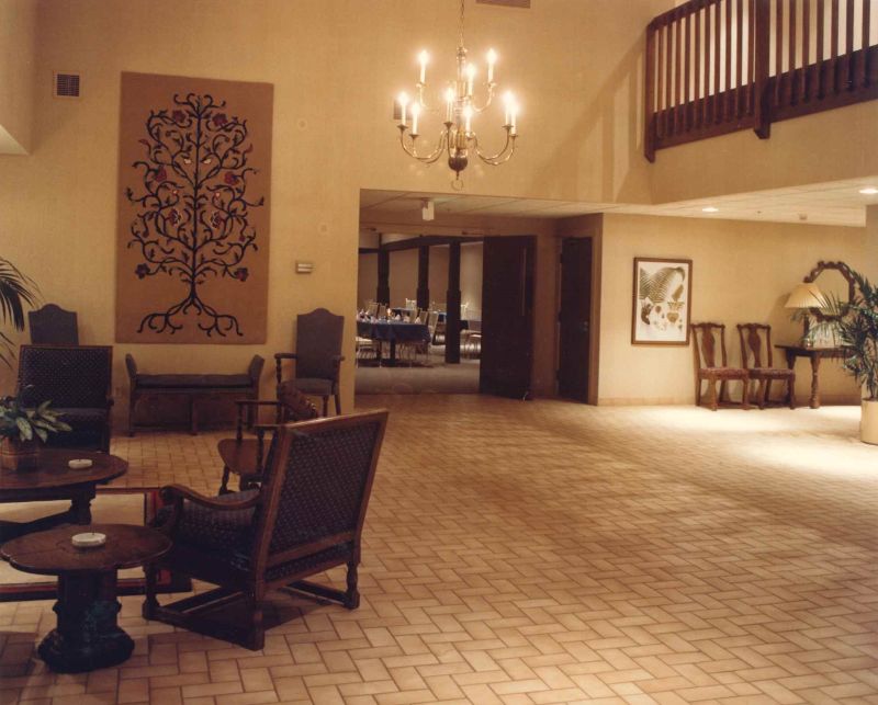 Old - Foyer